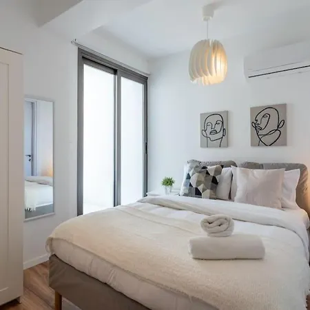 Lägenhet Stars 1-bedroom In Larnaca