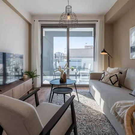 Stars 1-bedroom In * لارنكا